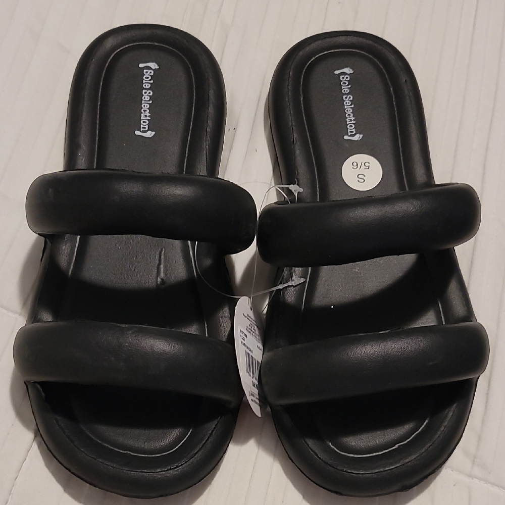 NWT Sole Selection Black Double Strap Slide Sandals